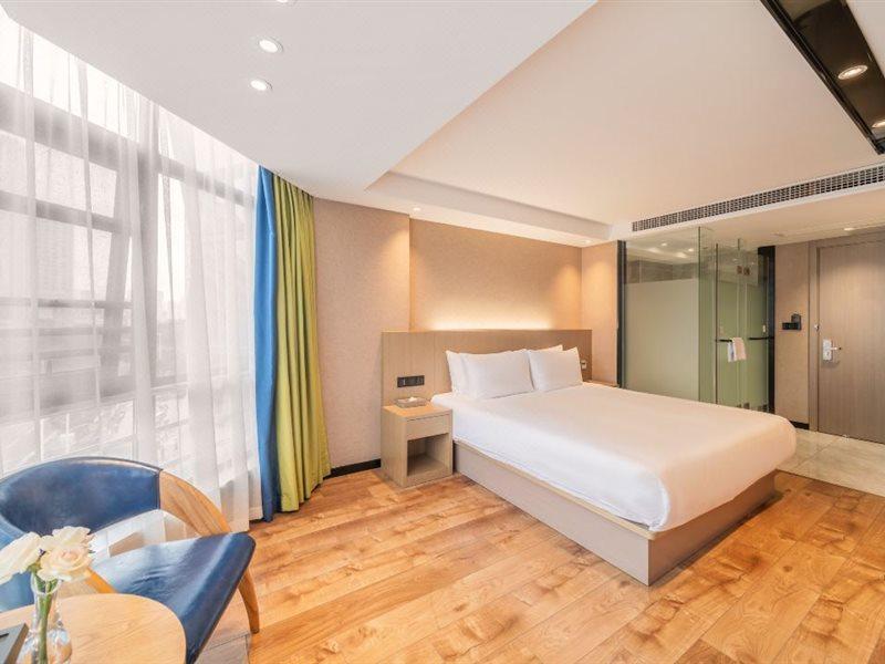 Ibis Styles Fuzhou Wuyi Square Hotel Exterior photo